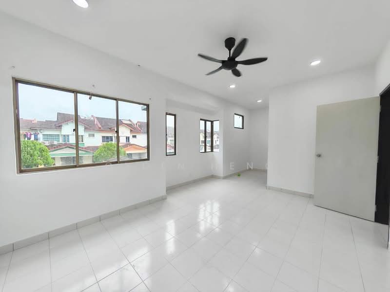 Rumah Teres 2-Tingkat untuk Dijual di Taman Puteri Wangsa (Ulu Tiram) - Gyden Heng - PropertyGuru.com.my