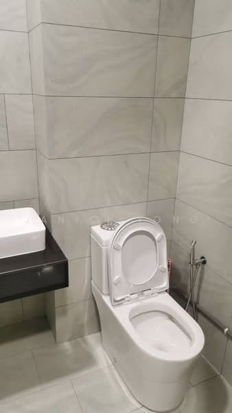 Kediaman Servis untuk Disewa di Sky Trees - Janice Yong - Bathroom - PropertyGuru.com.my