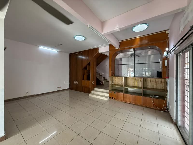 2-storey Terraced House for Rent in Taman Sri Bintang (Kepong) - CW Kong - Living Room - PropertyGuru.com.my