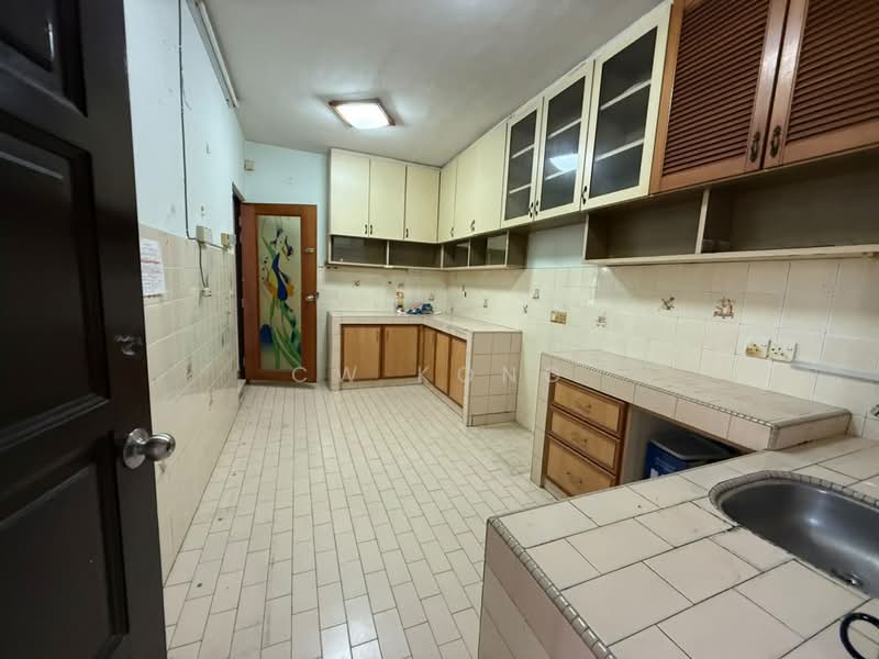 2-storey Terraced House for Rent in Taman Sri Bintang (Kepong) - CW Kong - Kitchen - PropertyGuru.com.my