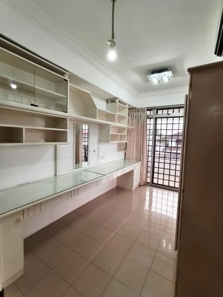 Semi-Detached House for Rent in Taman Pelangi (Johor Bahru) - Agnes . - PropertyGuru.com.my