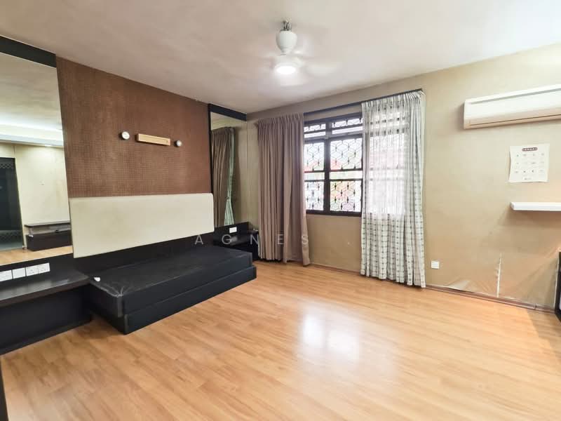 Semi-Detached House for Rent in Taman Pelangi (Johor Bahru) - Agnes . - PropertyGuru.com.my