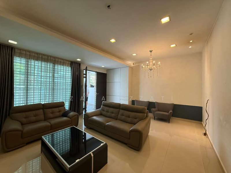 Rumah Teres 2-Tingkat untuk Dijual di Taman Riana Ukay (Ulu Kelang) - Izzaza Izzati - Living Room - PropertyGuru.com.my