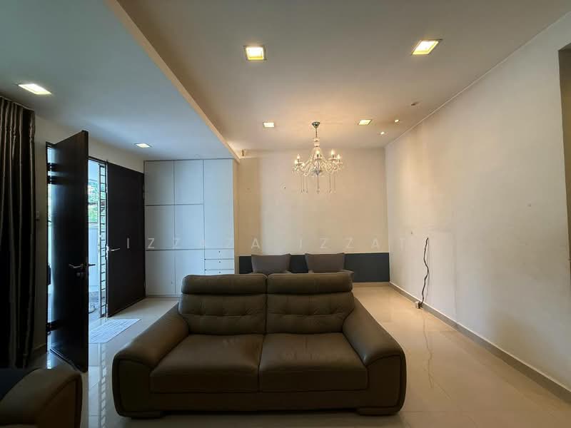 Rumah Teres 2-Tingkat untuk Dijual di Taman Riana Ukay (Ulu Kelang) - Izzaza Izzati - Living Room - PropertyGuru.com.my