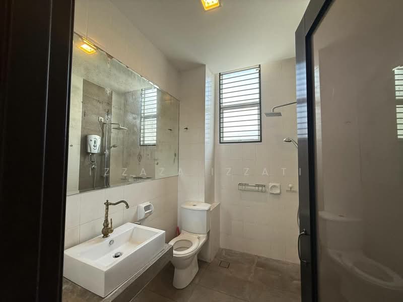 Rumah Teres 2-Tingkat untuk Dijual di Taman Riana Ukay (Ulu Kelang) - Izzaza Izzati - Bathroom - PropertyGuru.com.my