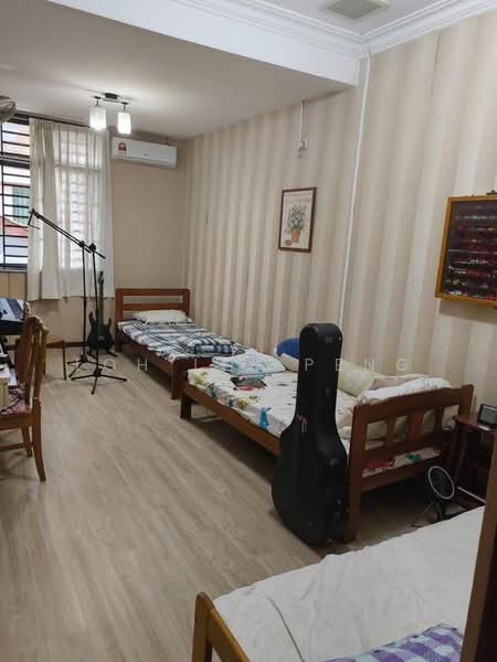1.5-storey Terraced House for Sale in Taman Molek (Johor Bahru) - Cora Loh - PropertyGuru.com.my
