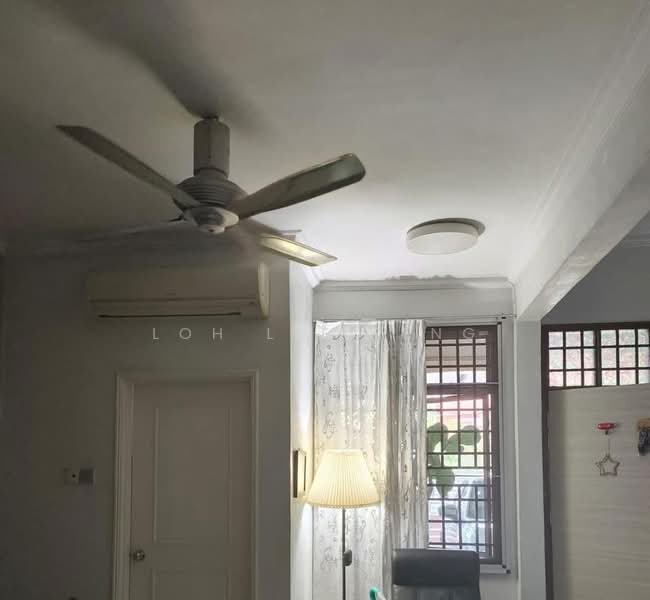 1.5-storey Terraced House for Sale in Taman Molek (Johor Bahru) - Cora Loh - PropertyGuru.com.my