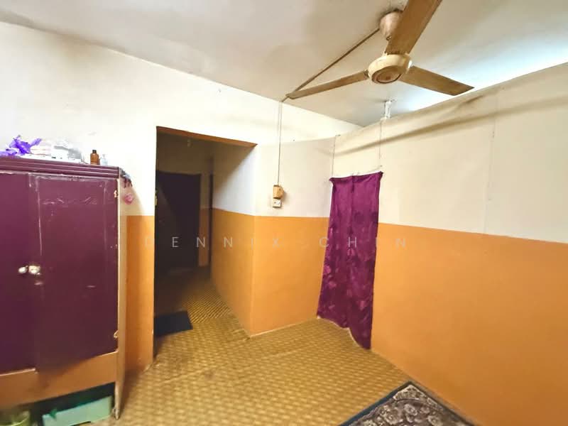Flat for Sale at Flat Taman Bukit Angkasa - Dennix Chin - Corridor - PropertyGuru.com.my