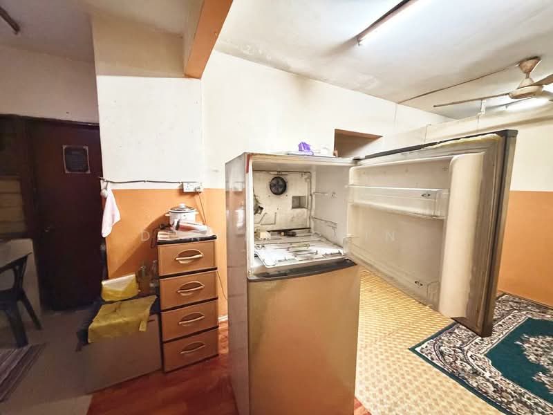 Flat for Sale at Flat Taman Bukit Angkasa - Dennix Chin - Interior - PropertyGuru.com.my