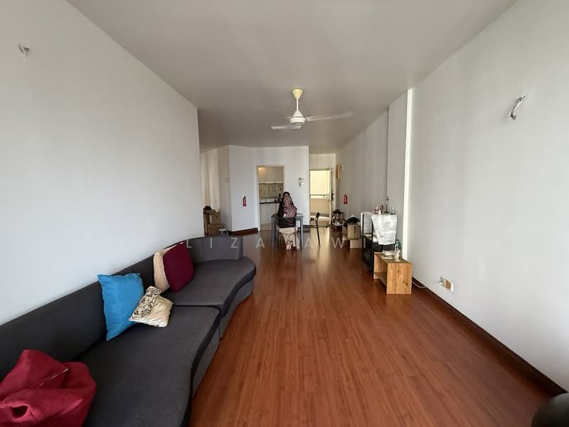 Kondominium untuk Dijual di Pantai Panorama Condominiums - Liza Awi - Living Room - PropertyGuru.com.my