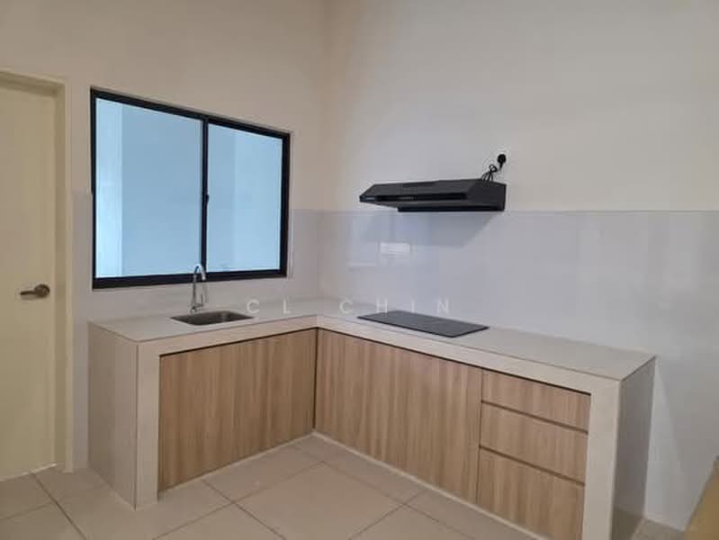 Kediaman Servis untuk Disewa di Regalia Residence - CL Chin - Kitchen - PropertyGuru.com.my
