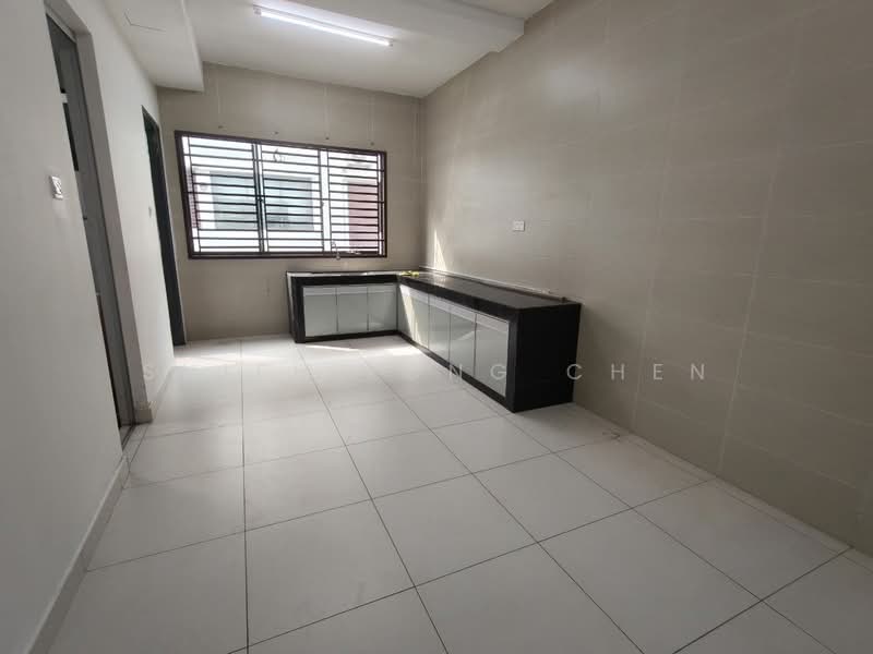 Rumah Teres 2.5-Tingkat untuk Dijual di Bandar Indahpura (Kulai) - Shieh Long Chen - Kitchen - PropertyGuru.com.my