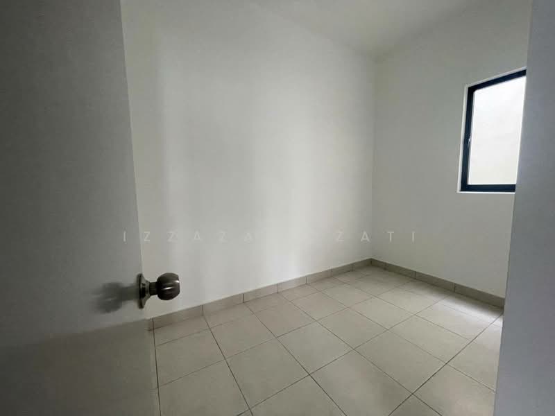 Kediaman Servis untuk Dijual di Flora Residency - Izzaza Izzati - Interior - PropertyGuru.com.my