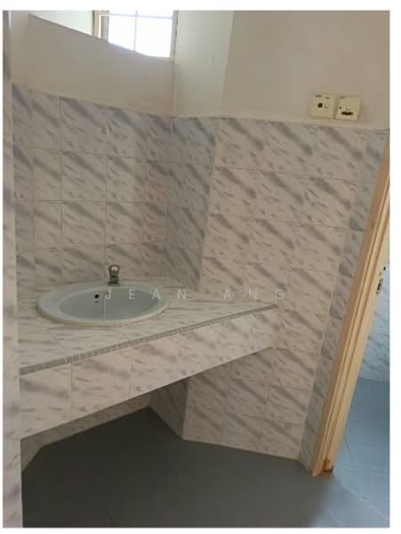 Rumah Teres 2-Tingkat untuk Dijual di Petaling Jaya (Petaling Jaya) - Jean Ang - Bathroom - PropertyGuru.com.my