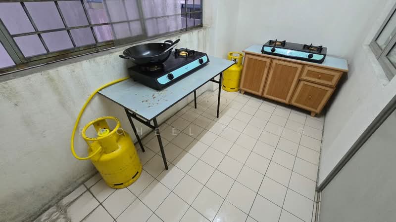 Pangsapuri untuk Dijual di Suria Kipark Damansara - Racheel Chang - Kitchen - PropertyGuru.com.my