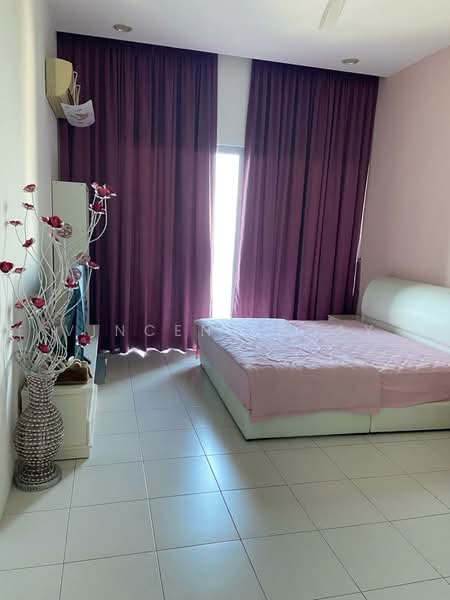 Kondominium untuk Disewa di 10 Island Resort - Vincent Koay - Bedroom - PropertyGuru.com.my