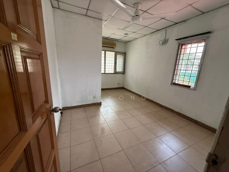 2-storey Terraced House for Sale in Taman Sri Bintang (Kepong) - CW Kong - Interior - PropertyGuru.com.my