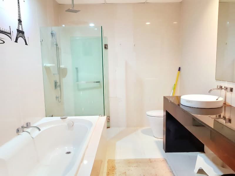 Service Residence for Rent at Gateway Kiaramas Residences - Quintus Hiew - Bathroom - PropertyGuru.com.my