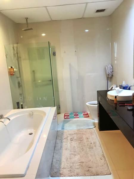 Service Residence for Rent at Gateway Kiaramas Residences - Quintus Hiew - Bathroom - PropertyGuru.com.my