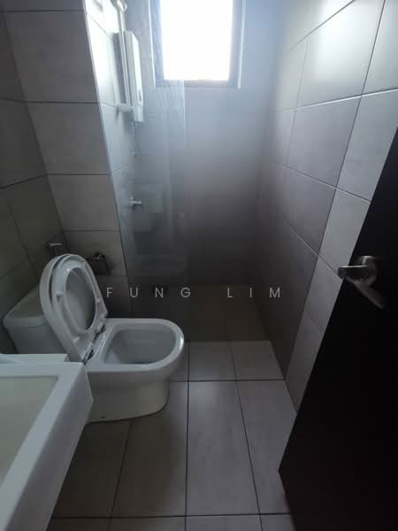 Condominium for Sale at TRI PINNACLE - Fung Lim - Bathroom - PropertyGuru.com.my