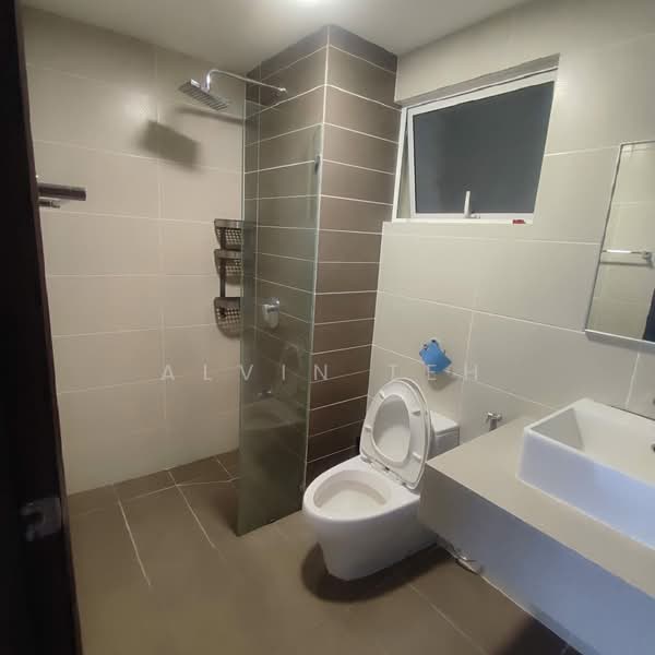 Kondominium untuk Disewa di Paraiso Residence @ The Earth - Alvin Teh - Bathroom - PropertyGuru.com.my