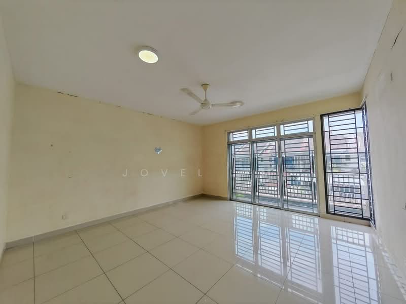 Rumah Teres 2-Tingkat untuk Dijual di Taman Pulai Indah (Johor Bahru) - Jovel Lim - Living Room - PropertyGuru.com.my