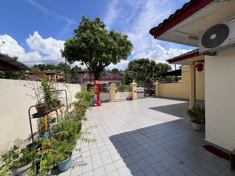Rumah Teres 1-Tingkat untuk Dijual di Taman Rinting (Masai) - Terry Tan - Exterior - PropertyGuru.com.my