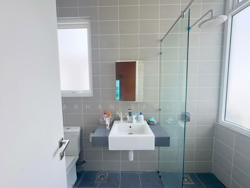 Semi-Detached House for Sale in Cyberjaya (Selangor) - Farhan Rafael - Bathroom - PropertyGuru.com.my
