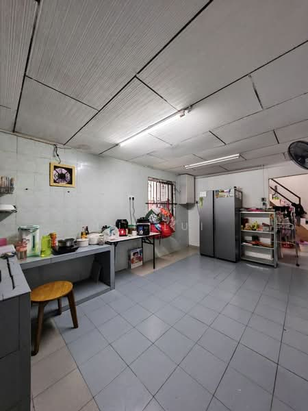 1-storey Terraced House for Sale in Tampoi (Johor) - Lui Lui - Kitchen - PropertyGuru.com.my