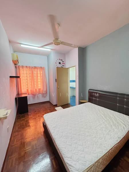 2-storey Terraced House for Sale in Taman Mount Austin (Tebrau) - Marvin Lim - Bedroom - PropertyGuru.com.my