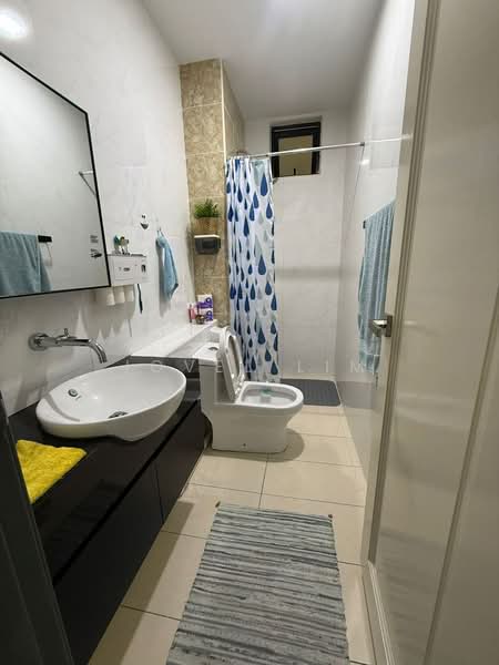Service Residence for Sale at D'Summit Residences - Jovel Lim - Bathroom - PropertyGuru.com.my