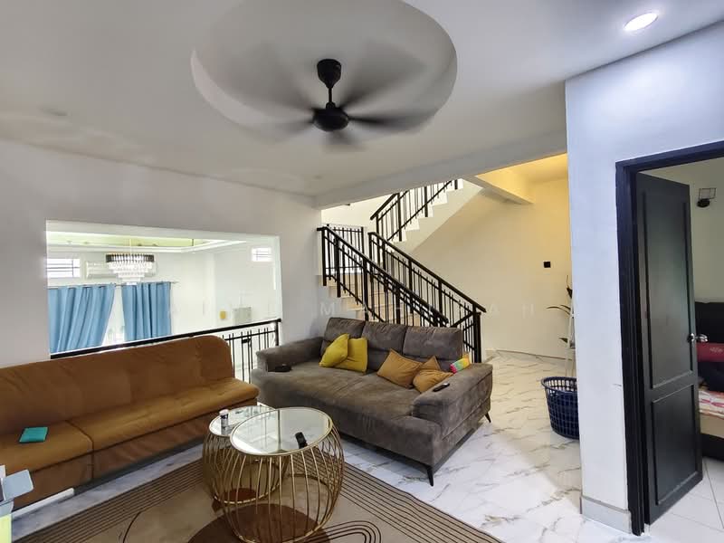 2.5-storey Terraced House for Sale in Taman Puncak Saujana (Kajang) - Aimi Mahirah - Living Room - PropertyGuru.com.my