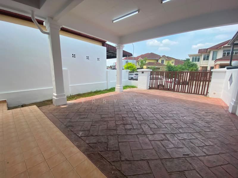 Rumah Teres 2-Tingkat untuk Dijual di Taman Mutiara Rini (Skudai) - Terry Tan - Exterior - PropertyGuru.com.my