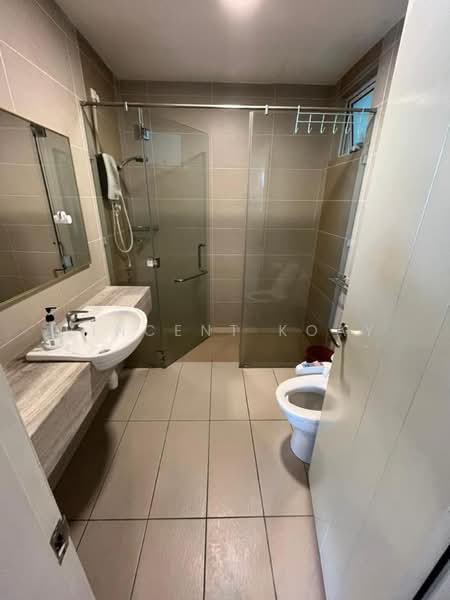 Service Residence for Sale at Summerton - Vincent Koay - Bathroom - PropertyGuru.com.my