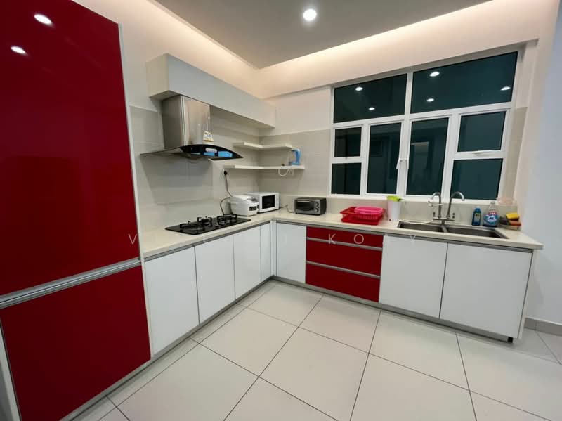 Service Residence for Sale at Summerton - Vincent Koay - Kitchen - PropertyGuru.com.my