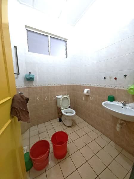 Rumah Teres 1-Tingkat untuk Dijual di Taman Impian Emas (Skudai) - Karl Lim - Bathroom - PropertyGuru.com.my