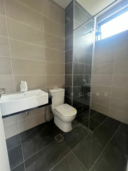 Semi-Detached House for Sale in Taman Sutera Utama (Skudai) - Steph Choong - Bathroom - PropertyGuru.com.my