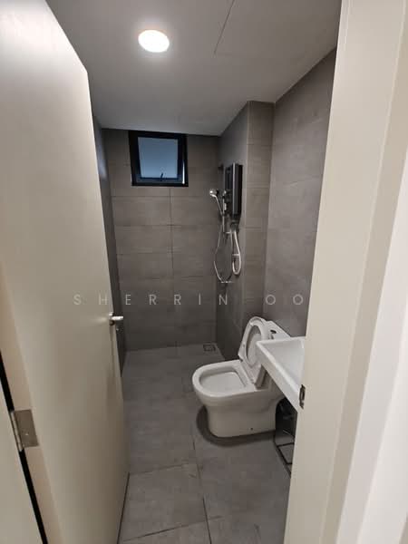 Service Residence for Sale at Vivo Executive Apartment - Sherrin Ooi - Bathroom - PropertyGuru.com.my