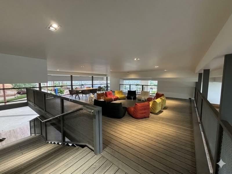 Kediaman Servis untuk Disewa di Parkland Residence - Henry Tan - Living Room - PropertyGuru.com.my