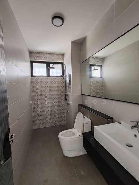 Rumah Teres 2-Tingkat untuk Dijual di Elmina (Shah Alam) - Alicia Soo - Bathroom - PropertyGuru.com.my