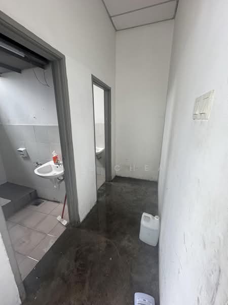 Shop / Office for Rent in Nusa Sentral (Iskandar Puteri (Nusajaya)) - Cace Cheah - Bathroom - PropertyGuru.com.my