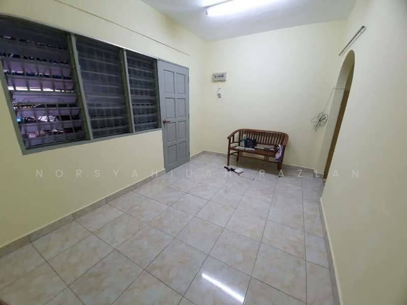Terraced House for Rent in Taman Melaka Jaya (Batu Berendam) - Norsyahidah Razlan - Interior - PropertyGuru.com.my