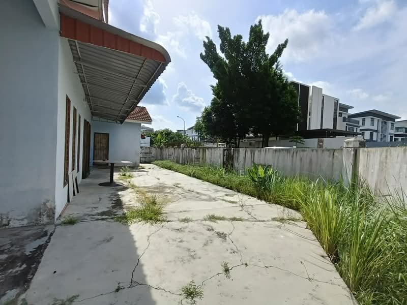 1-storey Terraced House for Sale in Mutiara Rini (Skudai) - Zoey Lee - PropertyGuru.com.my