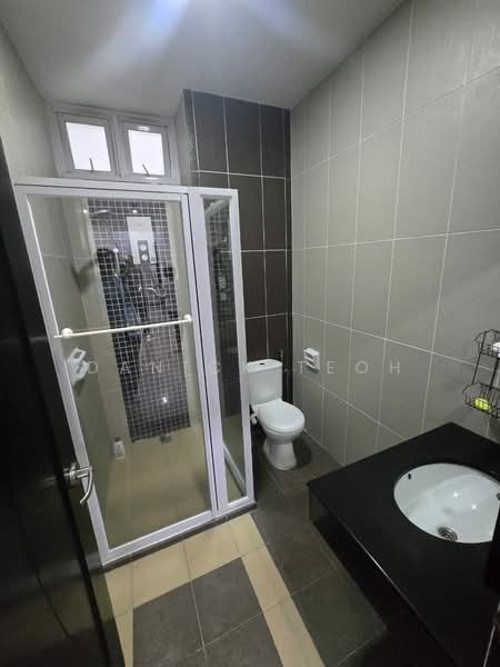 Kondominium untuk Disewa di Fettes Residence - Danick Teoh - Bathroom - PropertyGuru.com.my