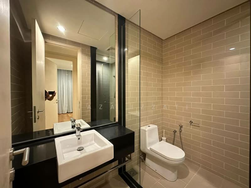 Kondominium untuk Dijual di 6 CapSquare - Izzaza Izzati - Bathroom - PropertyGuru.com.my