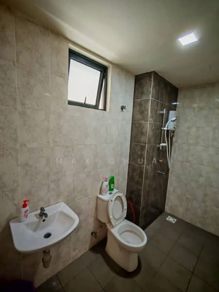 Kondominium untuk Disewa di Vista Bangi - Max Chua - Bathroom - PropertyGuru.com.my