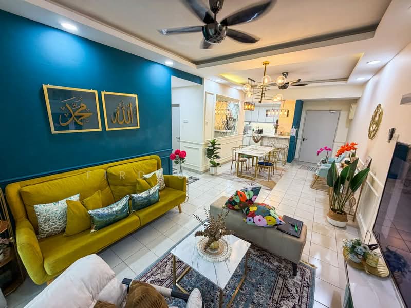 Pangsapuri untuk Dijual di Seruling Apartment - Firdaus Husin - Living Room - PropertyGuru.com.my