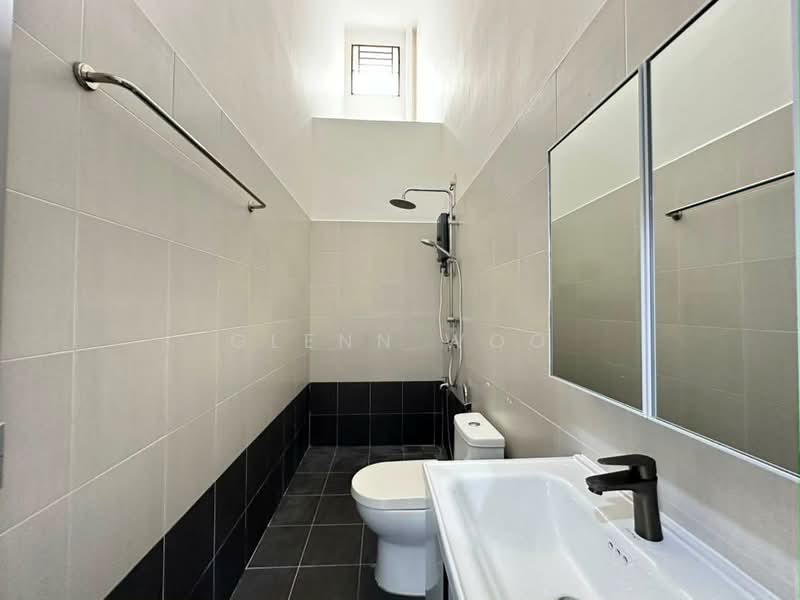 Rumah Teres 2-Tingkat untuk Dijual di Bandar Putra Jaya (Tebrau) - Glenn Woo - Bathroom - PropertyGuru.com.my