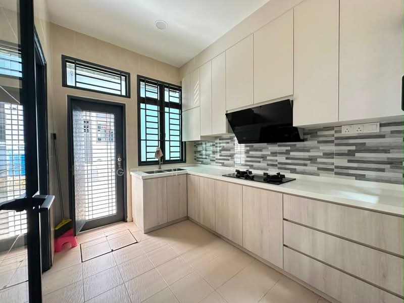 Rumah Teres 2-Tingkat untuk Dijual di Bandar Putra Jaya (Tebrau) - Glenn Woo - Kitchen - PropertyGuru.com.my