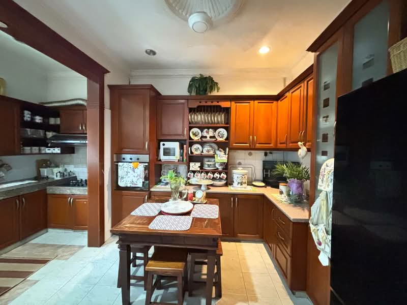 Rumah Teres 2.5-Tingkat untuk Dijual di Shah Alam (Selangor) - Syamsul Ilham - Kitchen - PropertyGuru.com.my